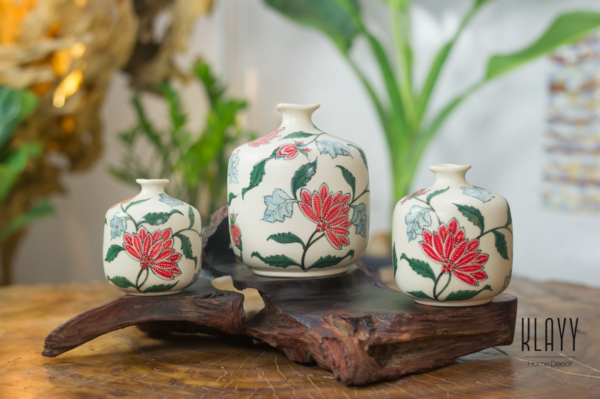 Red Flower Vase Set